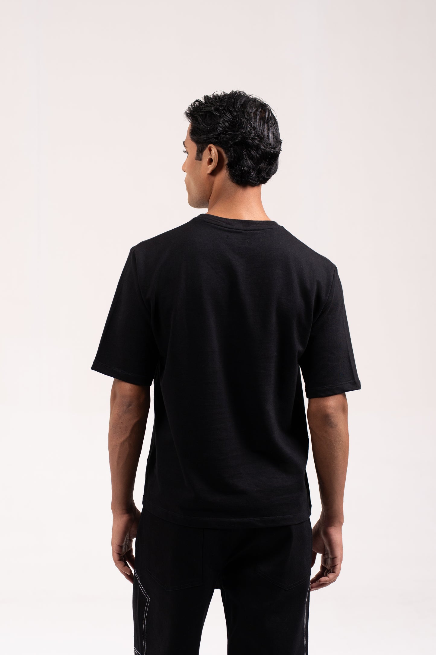 Obsidian Sculpture tee